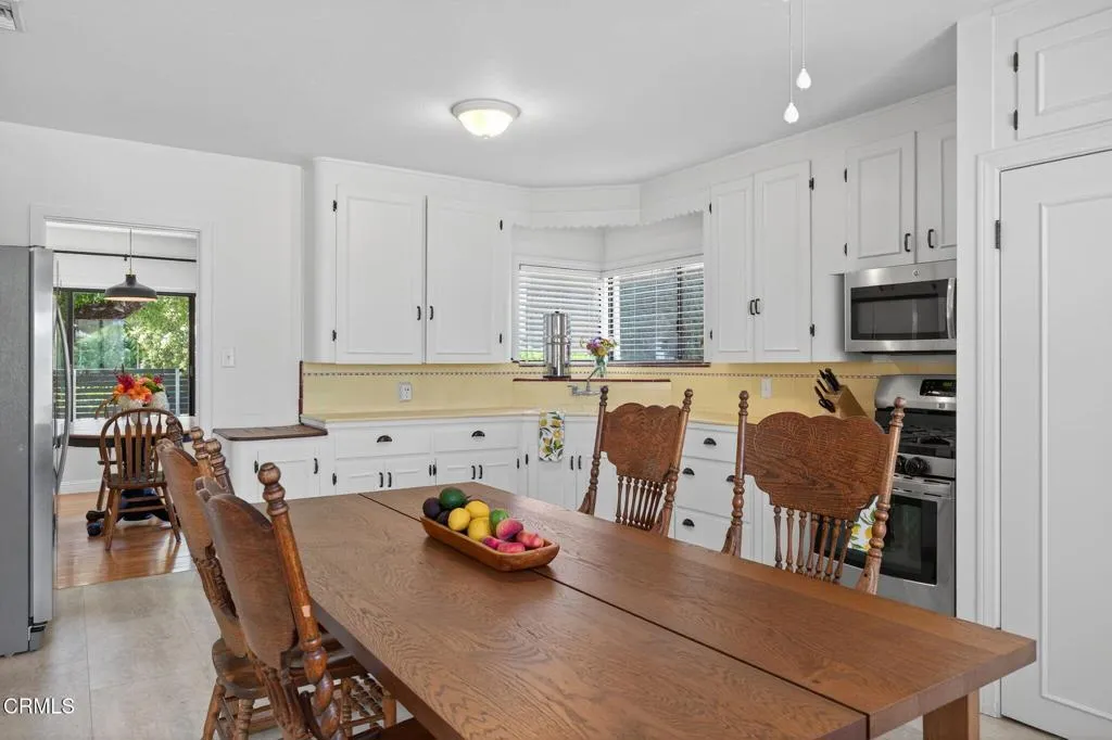 Ojai, California 93023, United States, 3 Bedrooms Bedrooms, ,3 BathroomsBathrooms,Residential,Active,170459