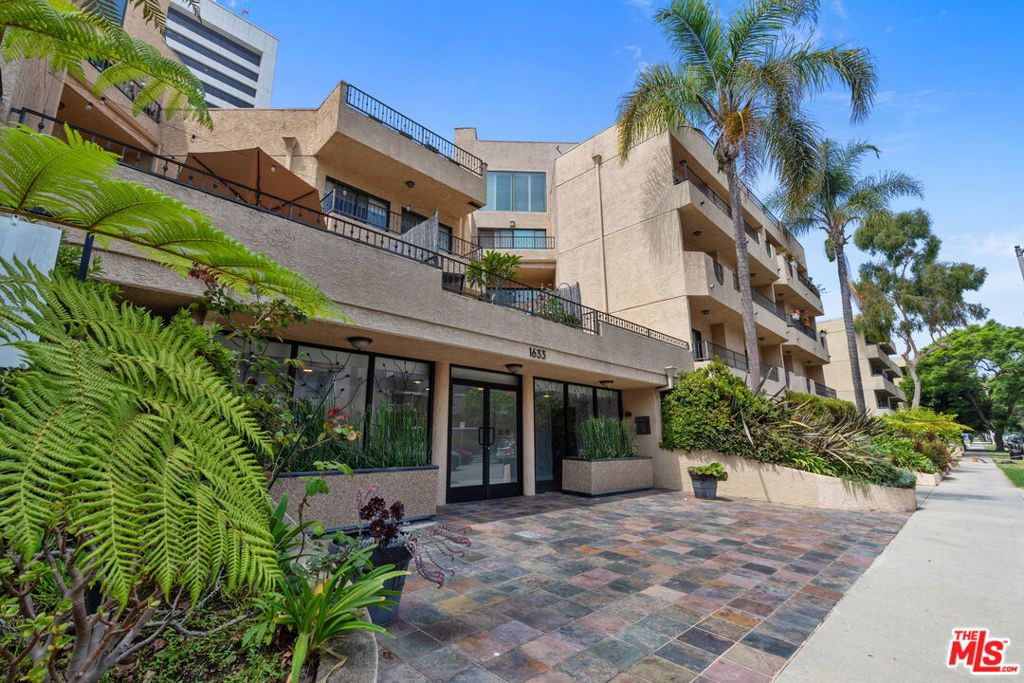 Photo of 1633 S Bentley Avenue #103, Los Angeles, CA 90025 (MLS # 25578905)