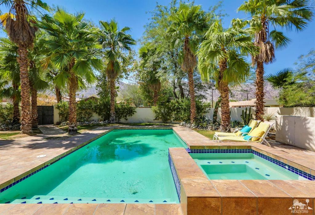 La Quinta Cove - Residential