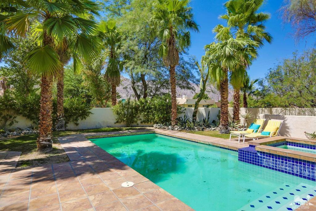 La Quinta Cove - Residential