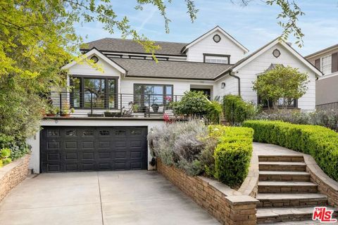 Photo of 735 Thayer Avenue, Los Angeles, CA 90024 (MLS # 26840467)