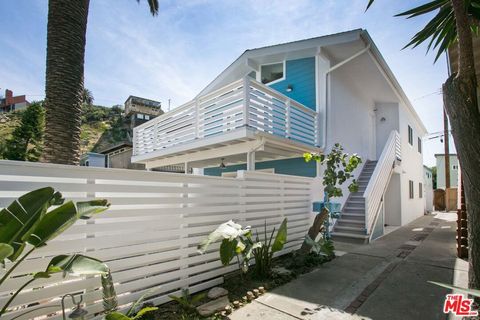 Photo of 122 Montreal Street, Playa Del Rey, CA 90293 (MLS # 26815413)