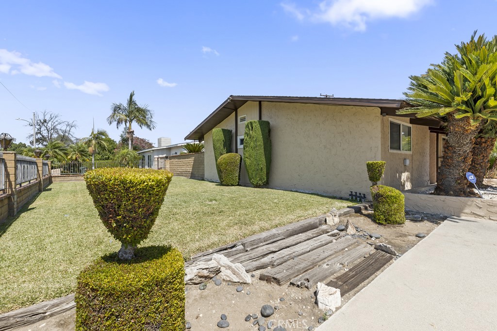 1134 S Shadydale Ave