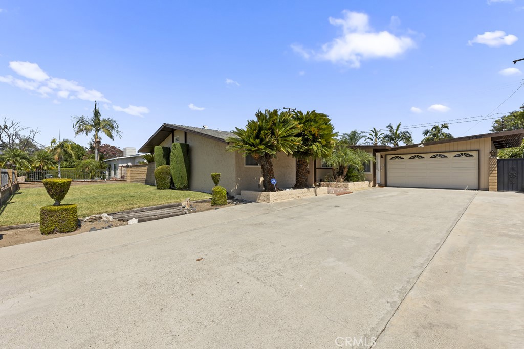 1134 S Shadydale Ave