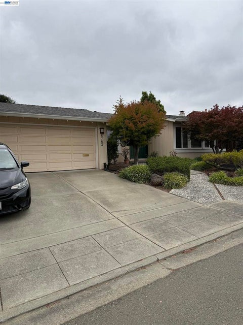 Photo of 5753 Cold Water Dr DR, Castro Valley, CA 94552 (MLS # 41148236)