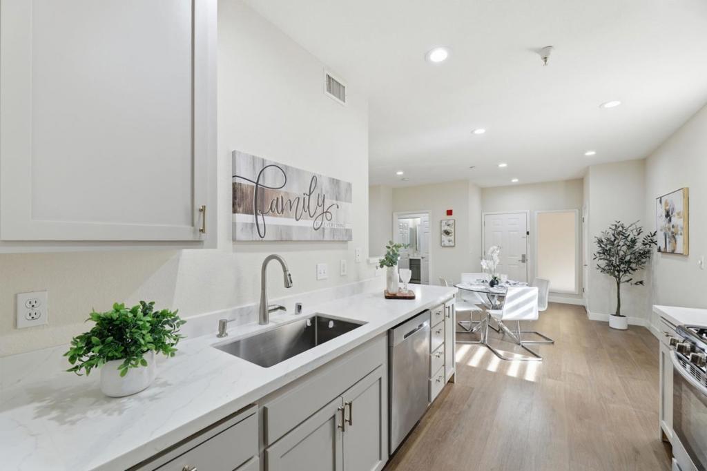 2177 Alum Rock Avenue 111