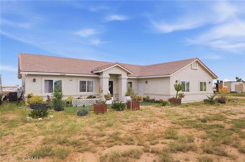 Photo of 7180 Solano Rd, Phelan, CA 92371 (MLS # IV26058762)