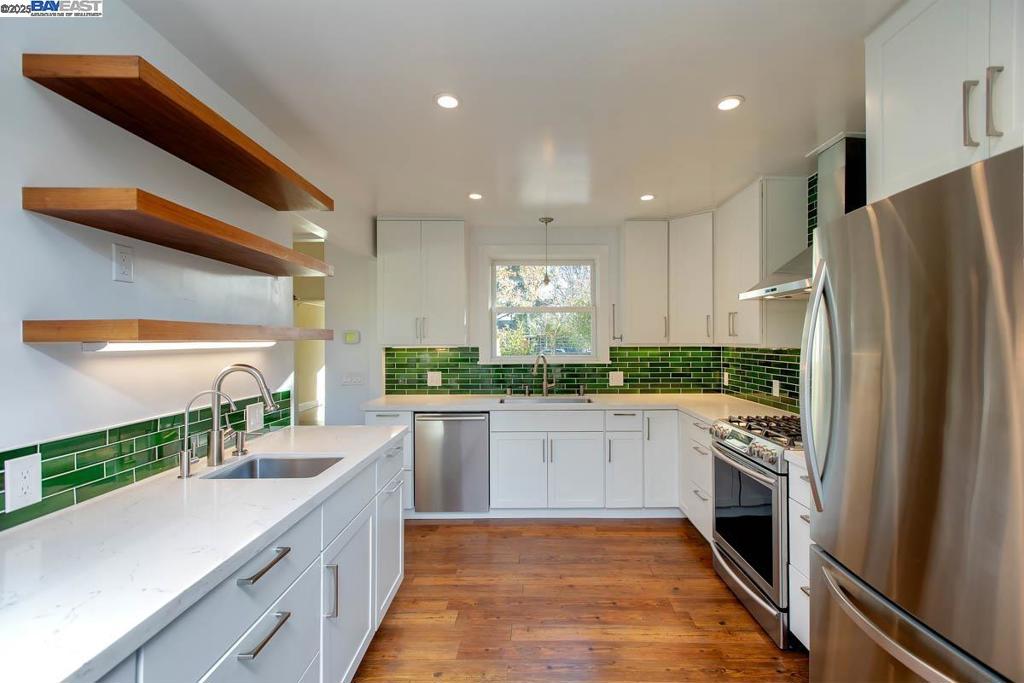 WEST END - Residential