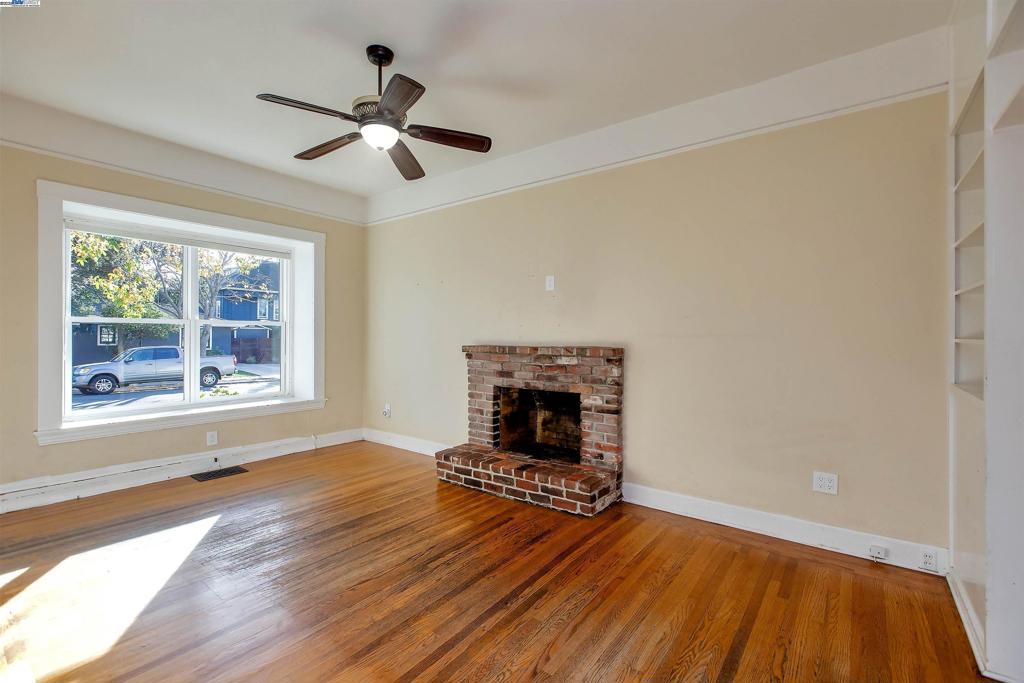 WEST END - Residential