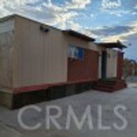 Photo of 45824 Whetrock Road, Newberry Springs, CA 92365 (MLS # OC25221080) Photo of 45824 Whetrock Road, Newberry Springs, CA 92365 (MLS # OC25221080)