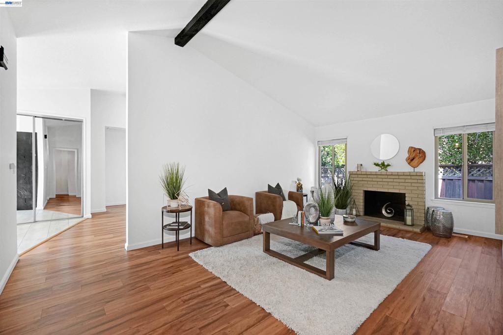 5551 Guadalupe Ct