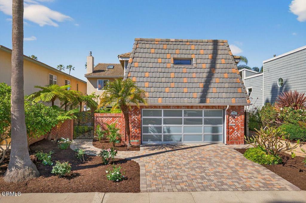 2941 Surfrider Avenue