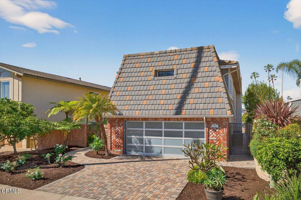 2941 Surfrider Avenue