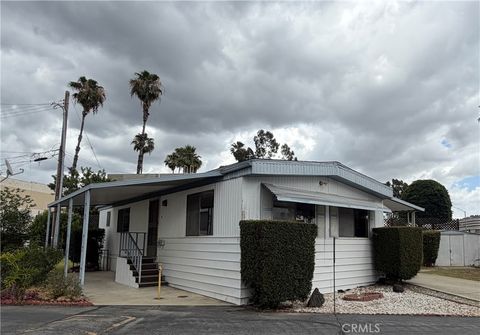 Photo of 337 W Rte 66, Glendora, CA 91740 (MLS # CV26115626)