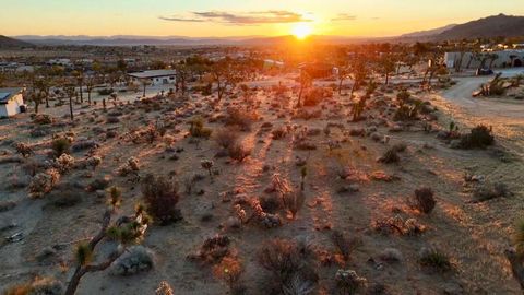 Photo of 0 Saddleback Road, Joshua Tree, CA 92252 (MLS # 219127215DA)