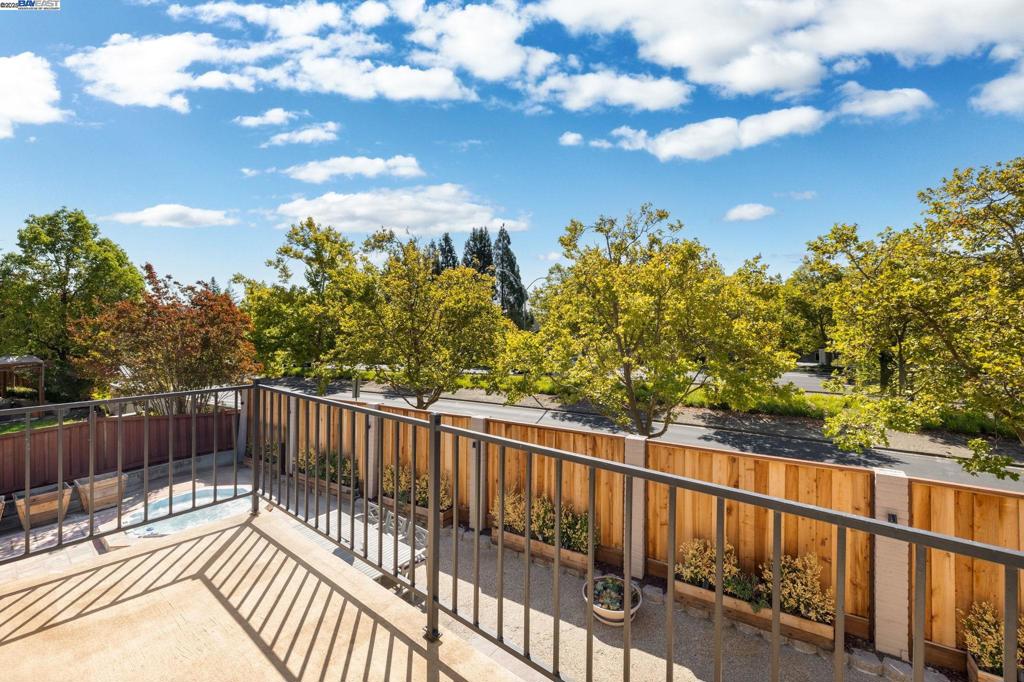 CROW CANYON - Residential