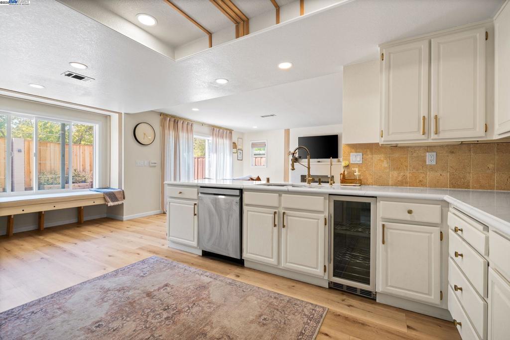 CROW CANYON - Residential