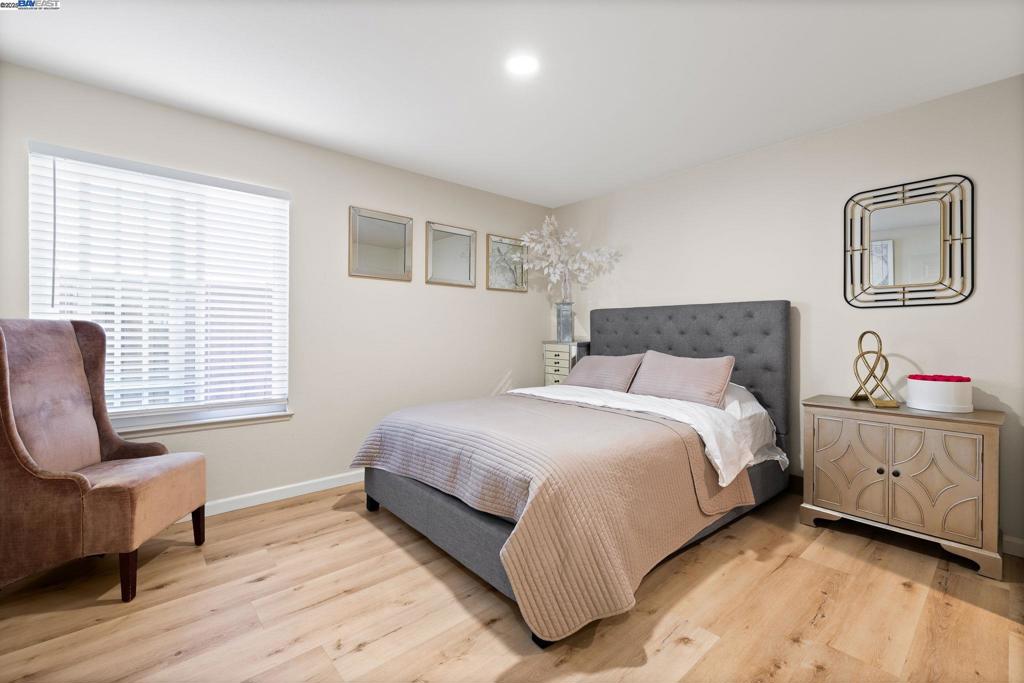 CROW CANYON - Residential