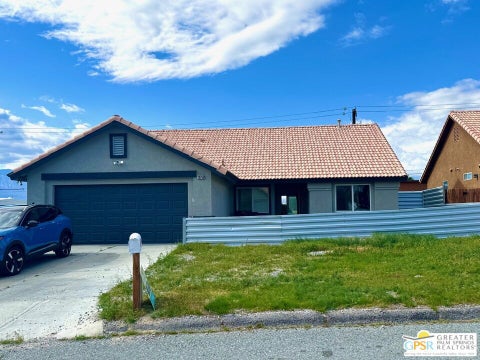 Photo of 13753 Inaja Street, Desert Hot Springs, CA 92240 (MLS # 26985987PS)
