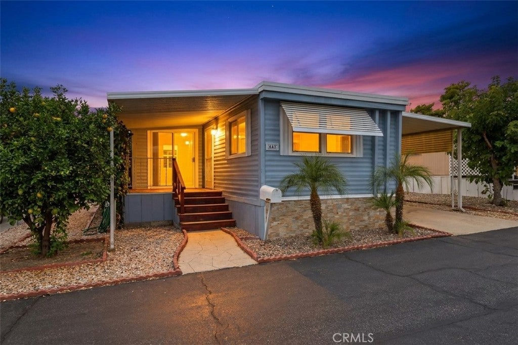 1255 Amethyst Ave. 44
