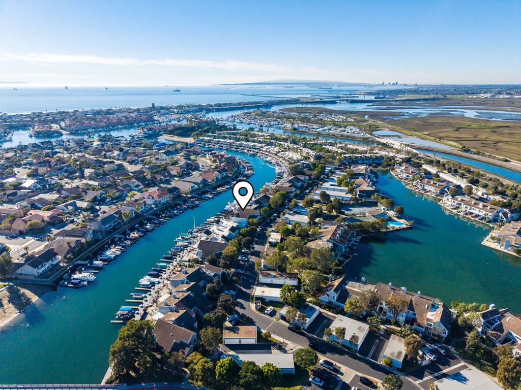 Photo of 3532 Windspun Drive, Huntington Beach, CA 92649 (MLS # 219141822DA)