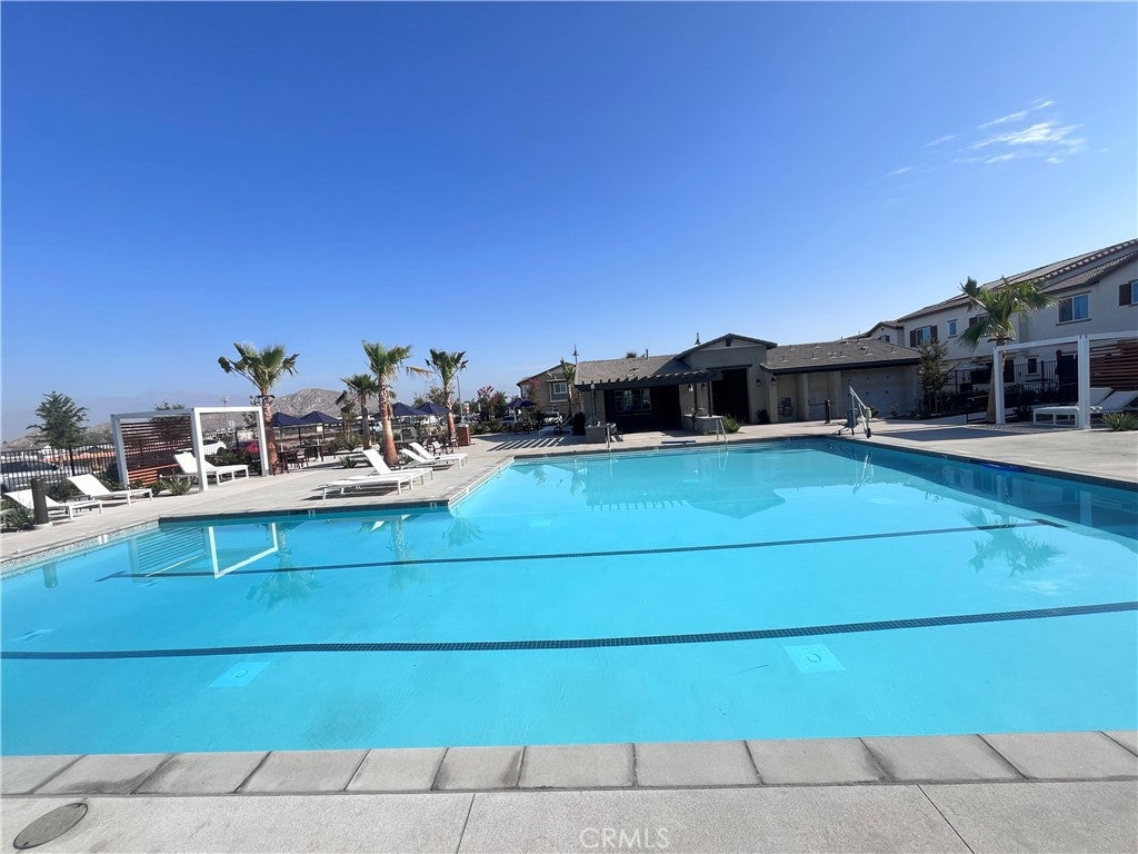 19197 Sequoia Grove