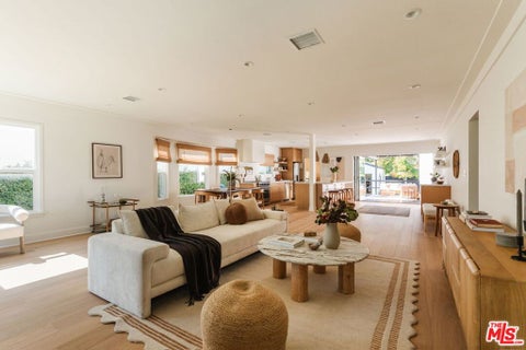 Photo of 619 S Gretna Green Way, Los Angeles, CA 90049 (MLS # 26105129)