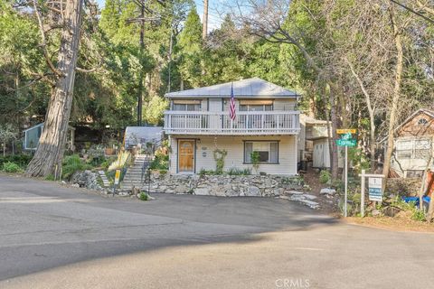 Photo of 23328 Brookside Rd Road, Crestline, CA 92325 (MLS # IG26064809)