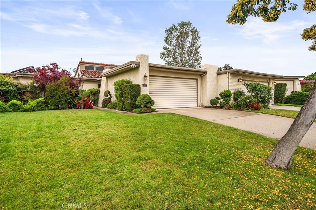465 Champlain Drive