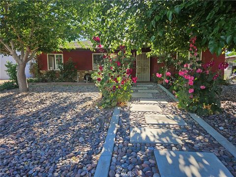 Photo of 38539 36th ST E, Palmdale, CA 93550 (MLS # SR26100963)