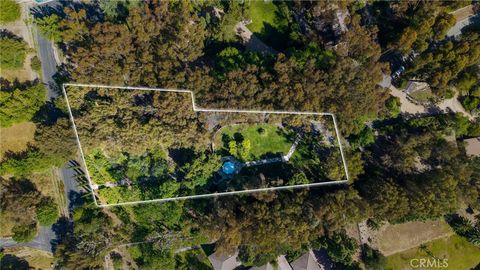 Photo of 16 Johns Canyon Road, Rolling Hills, CA 90274 (MLS # SB26088969)