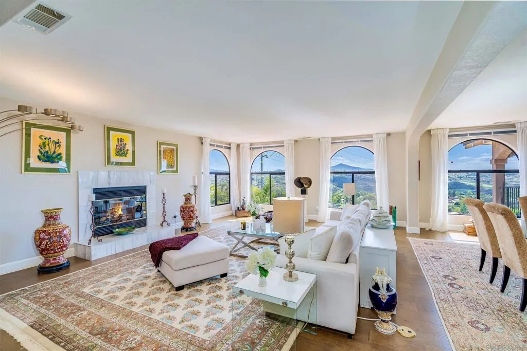 Rancho Santa Fe, California 92067, United States, 4 Bedrooms Bedrooms, ,4 BathroomsBathrooms,Residential,Active,2047