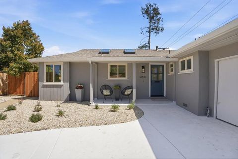Photo of 256 Ferne Avenue, Palo Alto, CA 94306 (MLS # ML82044113)