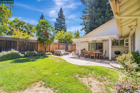 Tiny photo for 570 Zephyr Cir Cir, Danville, CA 94526 (MLS # 41150723)