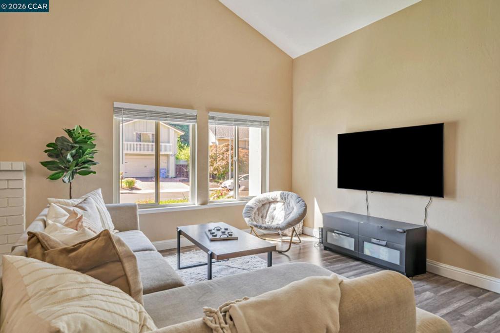 570 Zephyr Cir