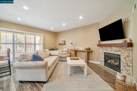 Tiny photo for 570 Zephyr Cir Cir, Danville, CA 94526 (MLS # 41150723)