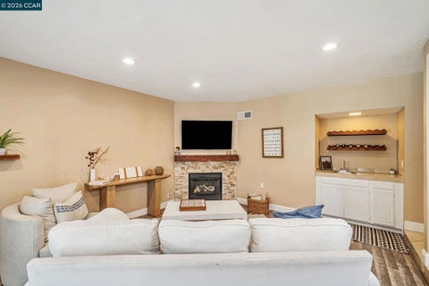 Tiny photo for 570 Zephyr Cir Cir, Danville, CA 94526 (MLS # 41150723)