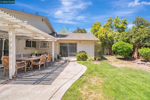 Tiny photo for 570 Zephyr Cir Cir, Danville, CA 94526 (MLS # 41150723)