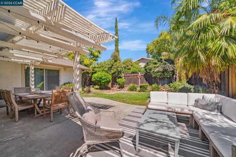 Tiny photo for 570 Zephyr Cir Cir, Danville, CA 94526 (MLS # 41150723)