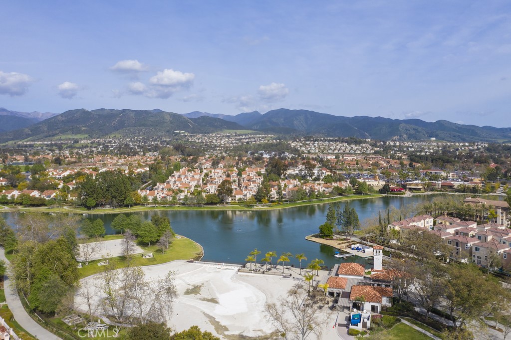 Las Flores (R2) (LF) - Residential