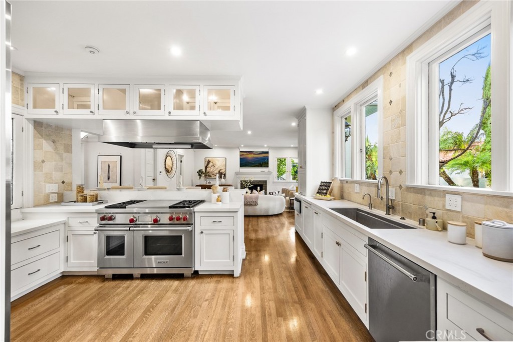 Pasadena, California, 91106, United States, 6 Bedrooms Bedrooms, ,5 BathroomsBathrooms,Residential,Active,2019159
