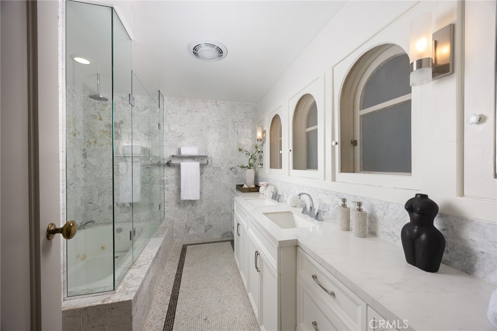 Pasadena, California, 91106, United States, 6 Bedrooms Bedrooms, ,5 BathroomsBathrooms,Residential,Active,2019159