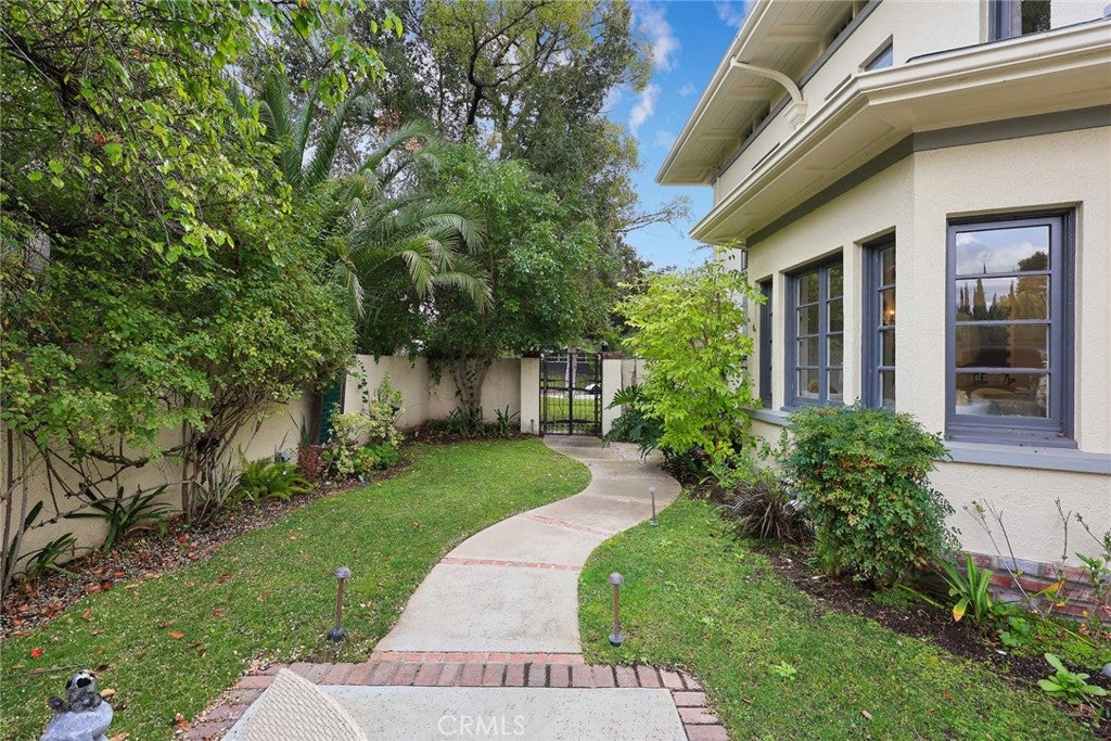 Pasadena, California, 91106, United States, 6 Bedrooms Bedrooms, ,5 BathroomsBathrooms,Residential,Active,2019159