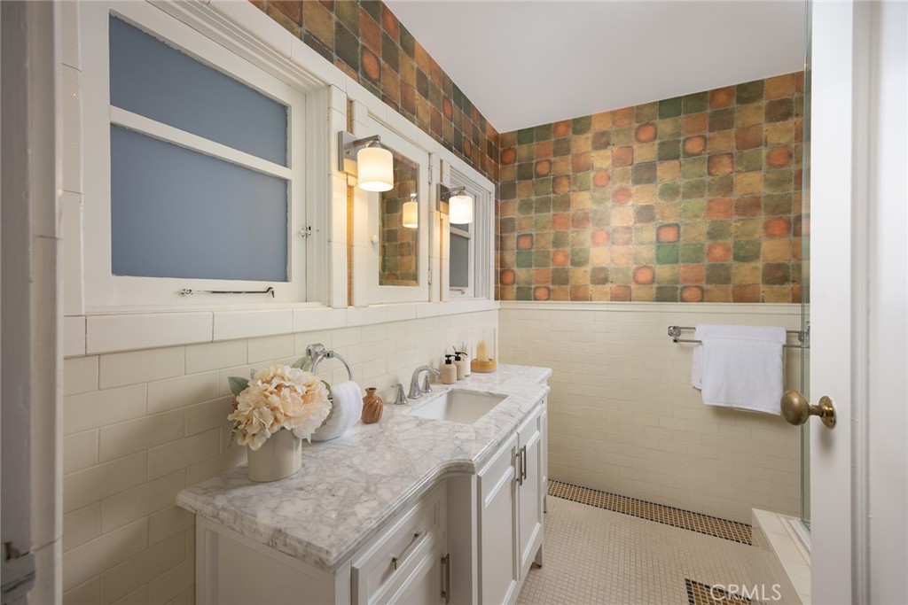 Pasadena, California, 91106, United States, 6 Bedrooms Bedrooms, ,5 BathroomsBathrooms,Residential,Active,2019159