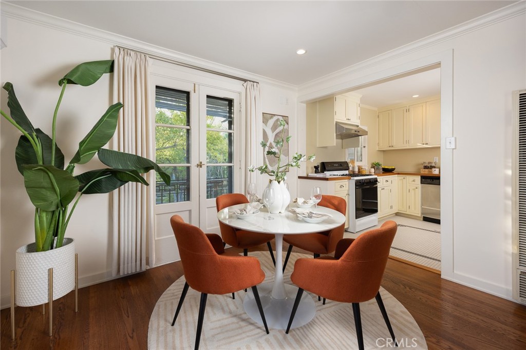 Pasadena, California, 91106, United States, 6 Bedrooms Bedrooms, ,5 BathroomsBathrooms,Residential,Active,2019159