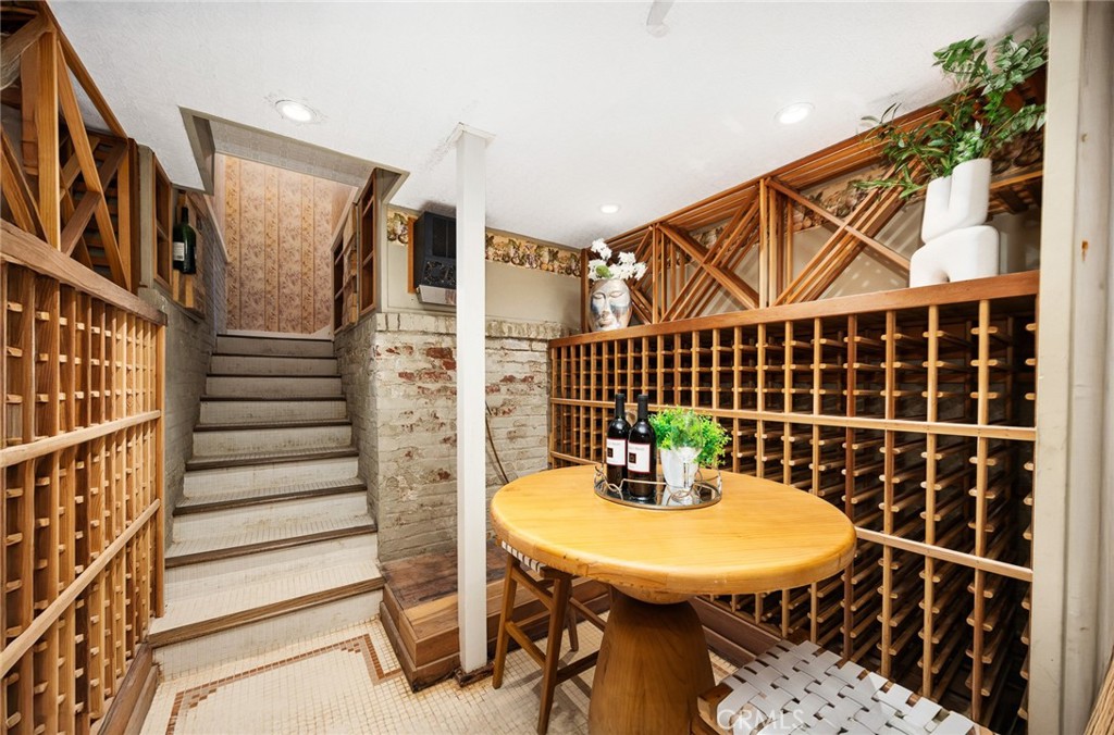 Pasadena, California, 91106, United States, 6 Bedrooms Bedrooms, ,5 BathroomsBathrooms,Residential,Active,2019159