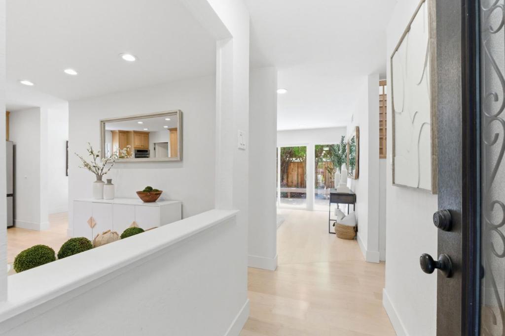 5964 Friar Court
