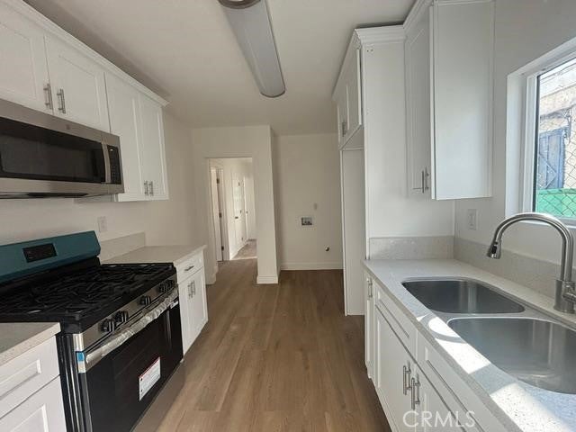 2214 E 111th
