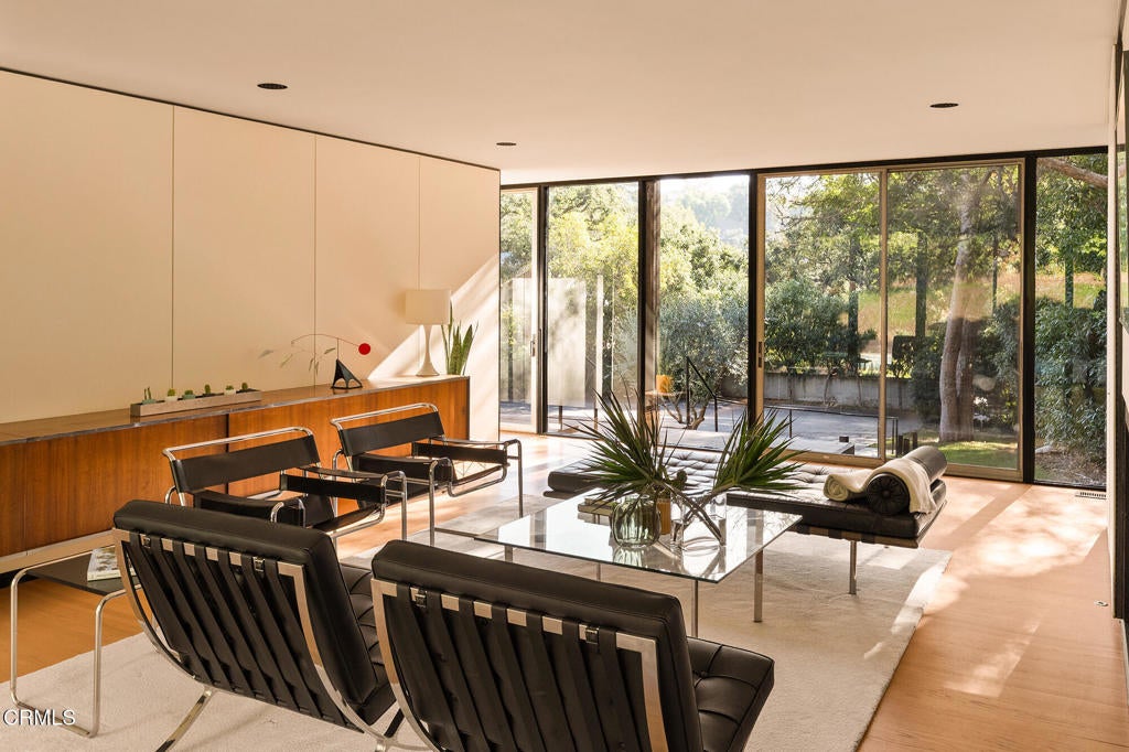 215 La Vereda Road