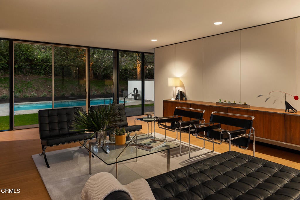215 La Vereda Road